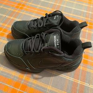 Black leather Nike Air Monarchs NEVER WORN